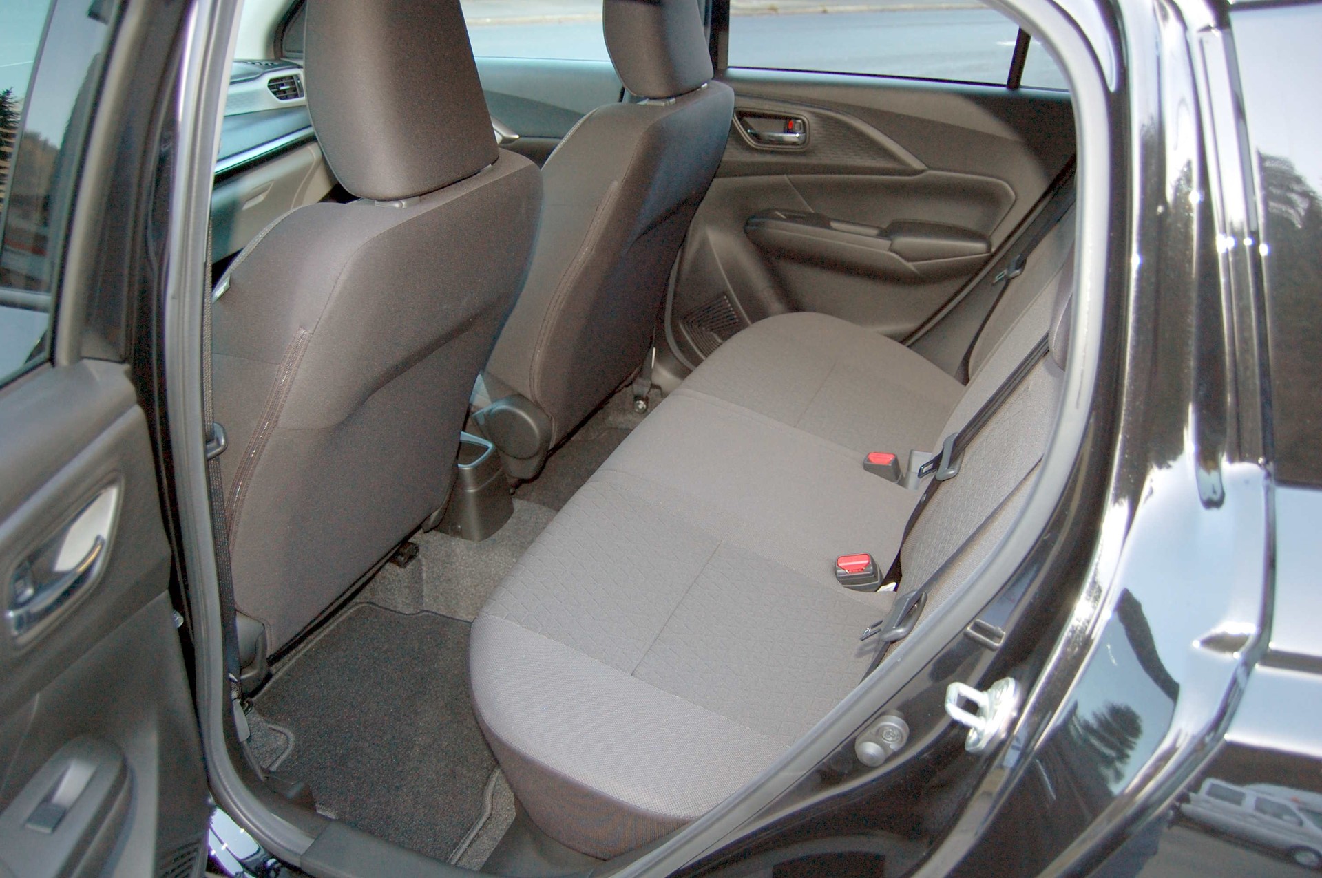 SUZUKI Swift 1.2 Compact Top Hybrid 4x4-image-15