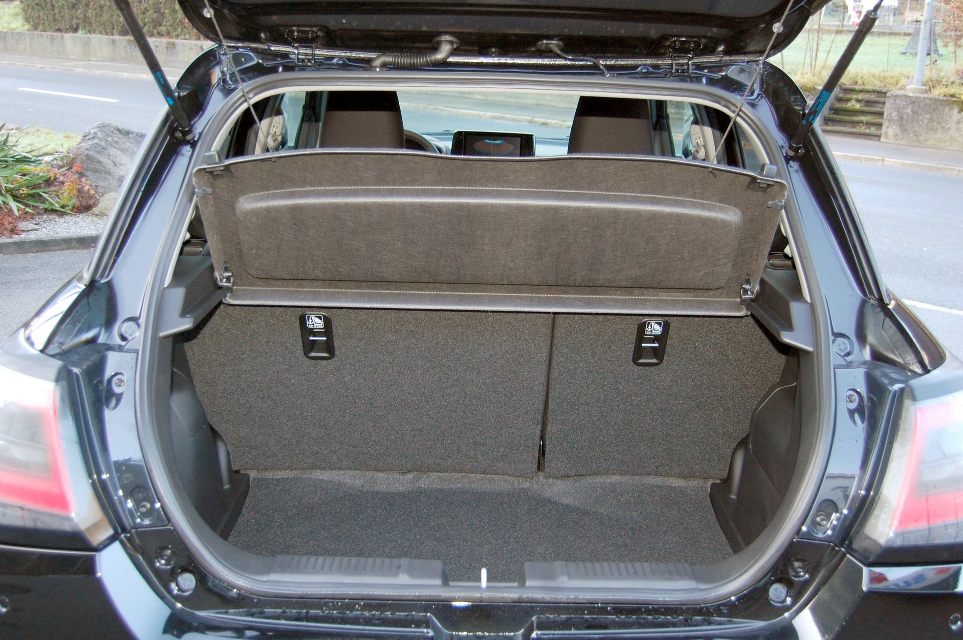 SUZUKI Swift 1.2 Compact Top Hybrid 4x4-image-7