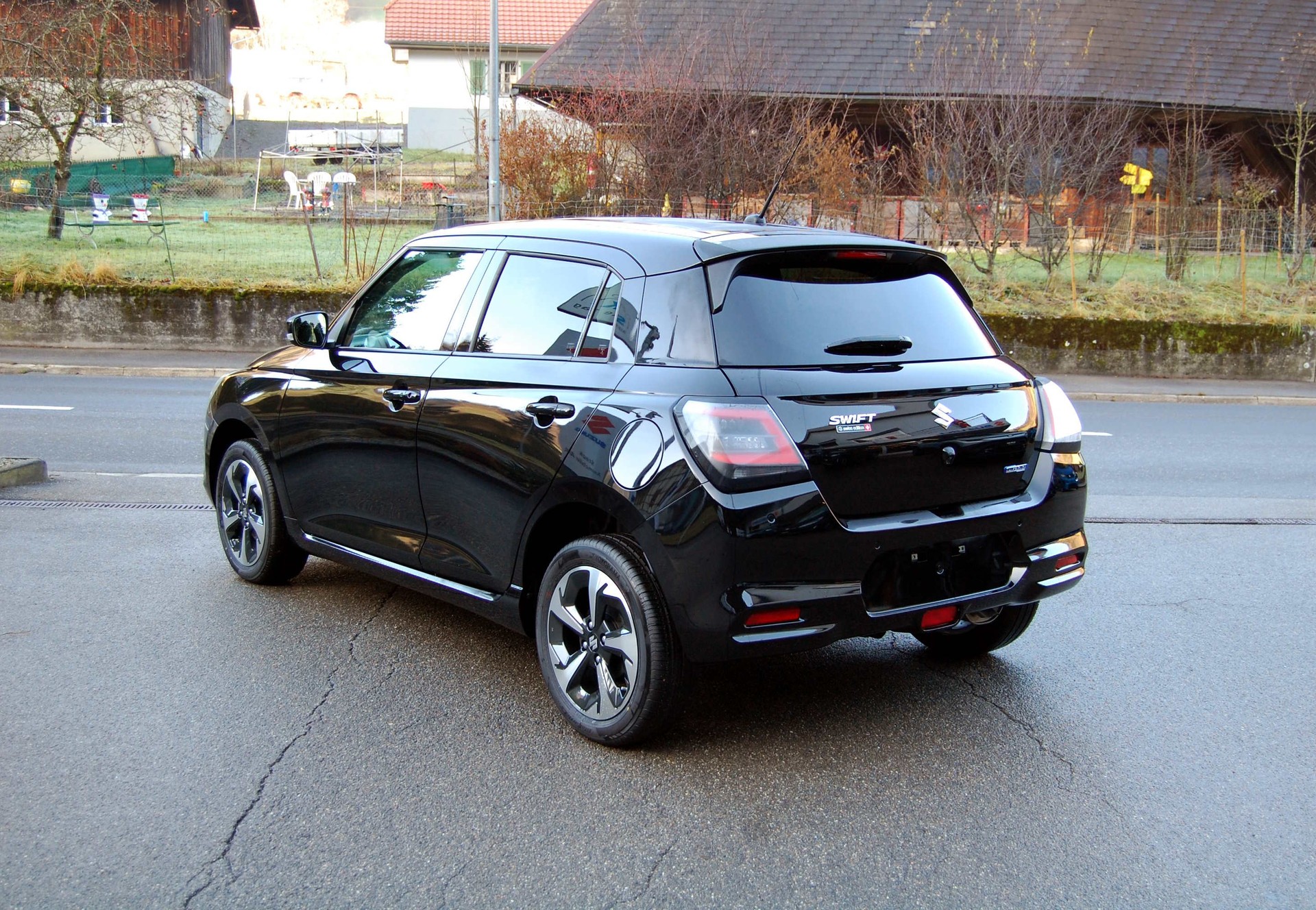 SUZUKI Swift 1.2 Compact Top Hybrid 4x4-image-5