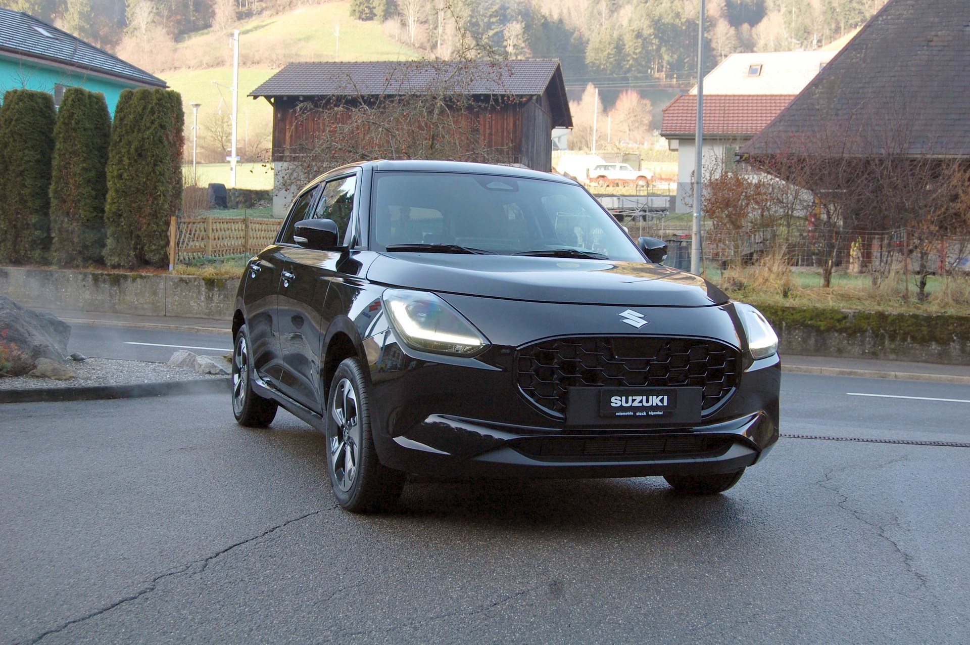SUZUKI Swift 1.2 Compact Top Hybrid 4x4-showroom-element-1