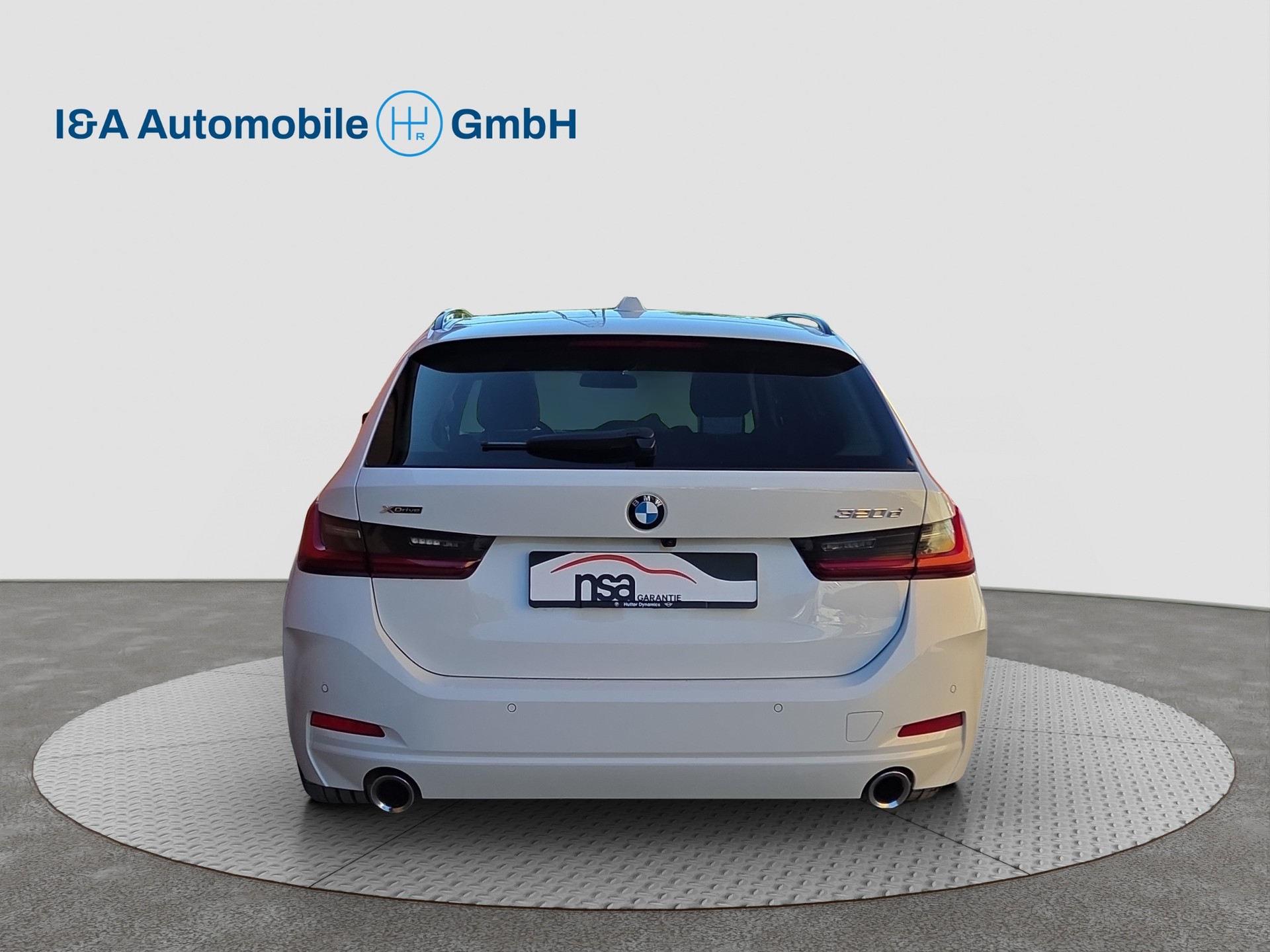 BMW 320d xDrive 48V Touring Steptronic-image-5