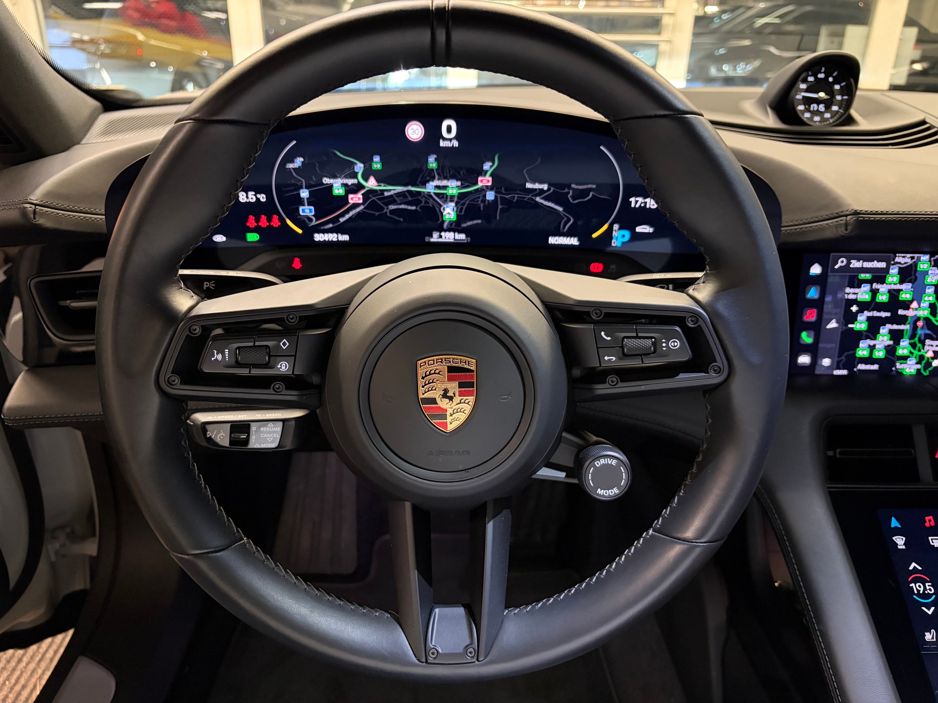 PORSCHE Taycan 4S Sport Turismo | Performance Plus 93.4 kWh | Panorama | Sport-Chrono | Memory |-image-18
