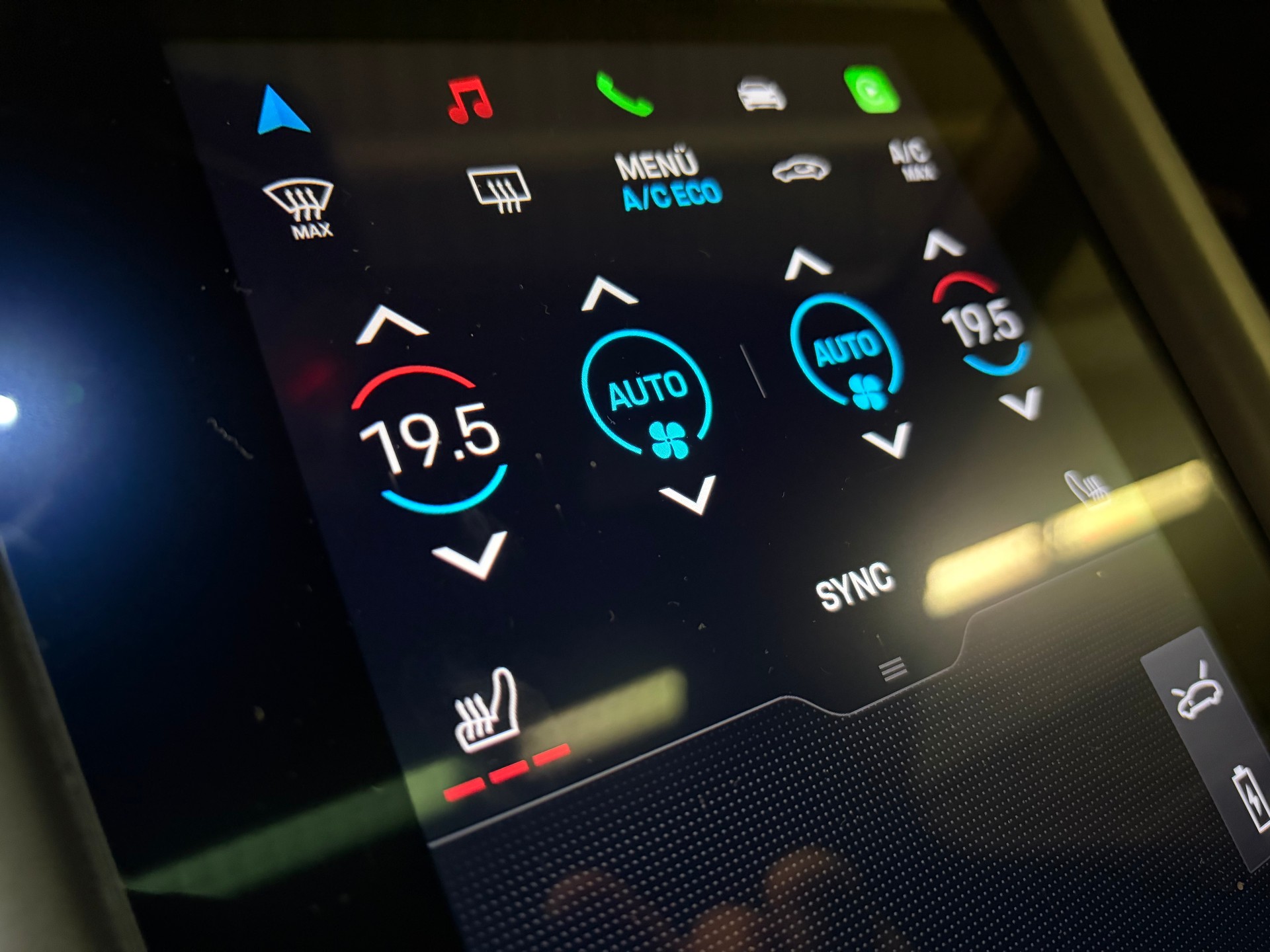 PORSCHE Taycan 4S Sport Turismo | Performance Plus 93.4 kWh | Panorama | Sport-Chrono | Memory |-image-20