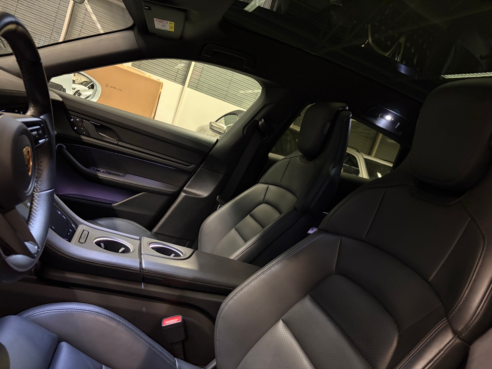 PORSCHE Taycan 4S Sport Turismo | Performance Plus 93.4 kWh | Panorama | Sport-Chrono | Memory |-image-13