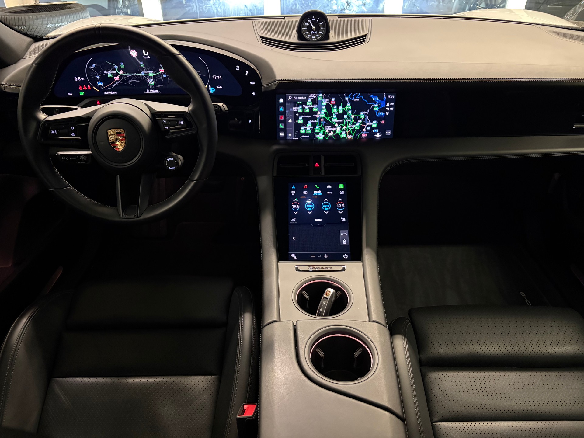 PORSCHE Taycan 4S Sport Turismo | Performance Plus 93.4 kWh | Panorama | Sport-Chrono | Memory |-image-14