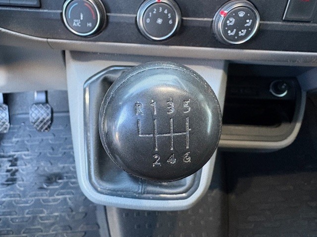 VW T6.1 2.0 TDI 4Motion-image-15