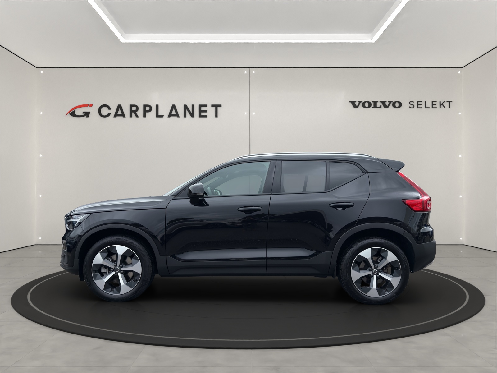 VOLVO XC40 2.0 B3 MH Core .-image-6