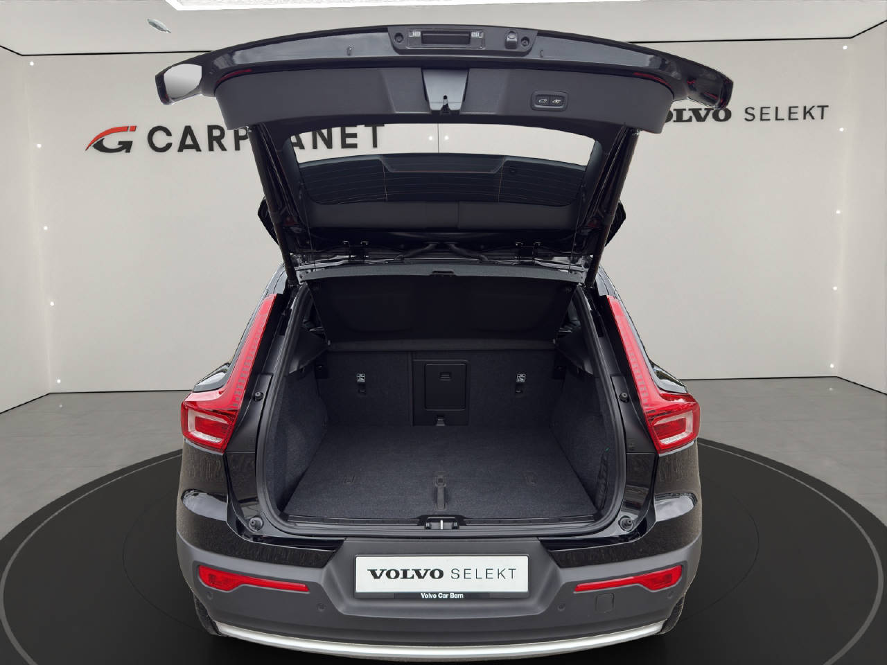 VOLVO XC40 2.0 B3 MH Core .-image-5