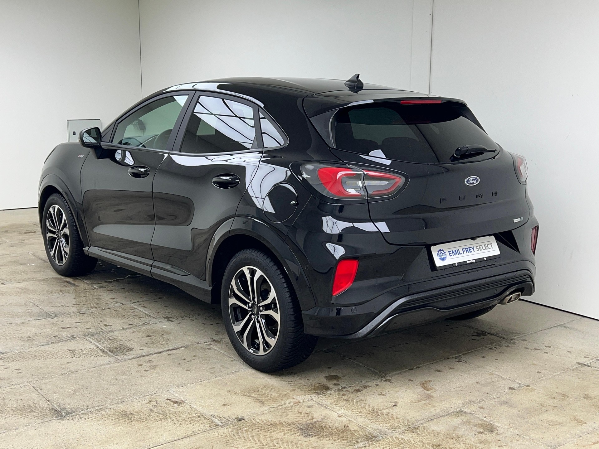 FORD Puma 1.0 EcoB Hybrid 155 ST-Line / ab 3,99% Leasing bei Abschluss einer Protect Autoversicherung-showroom-element-3