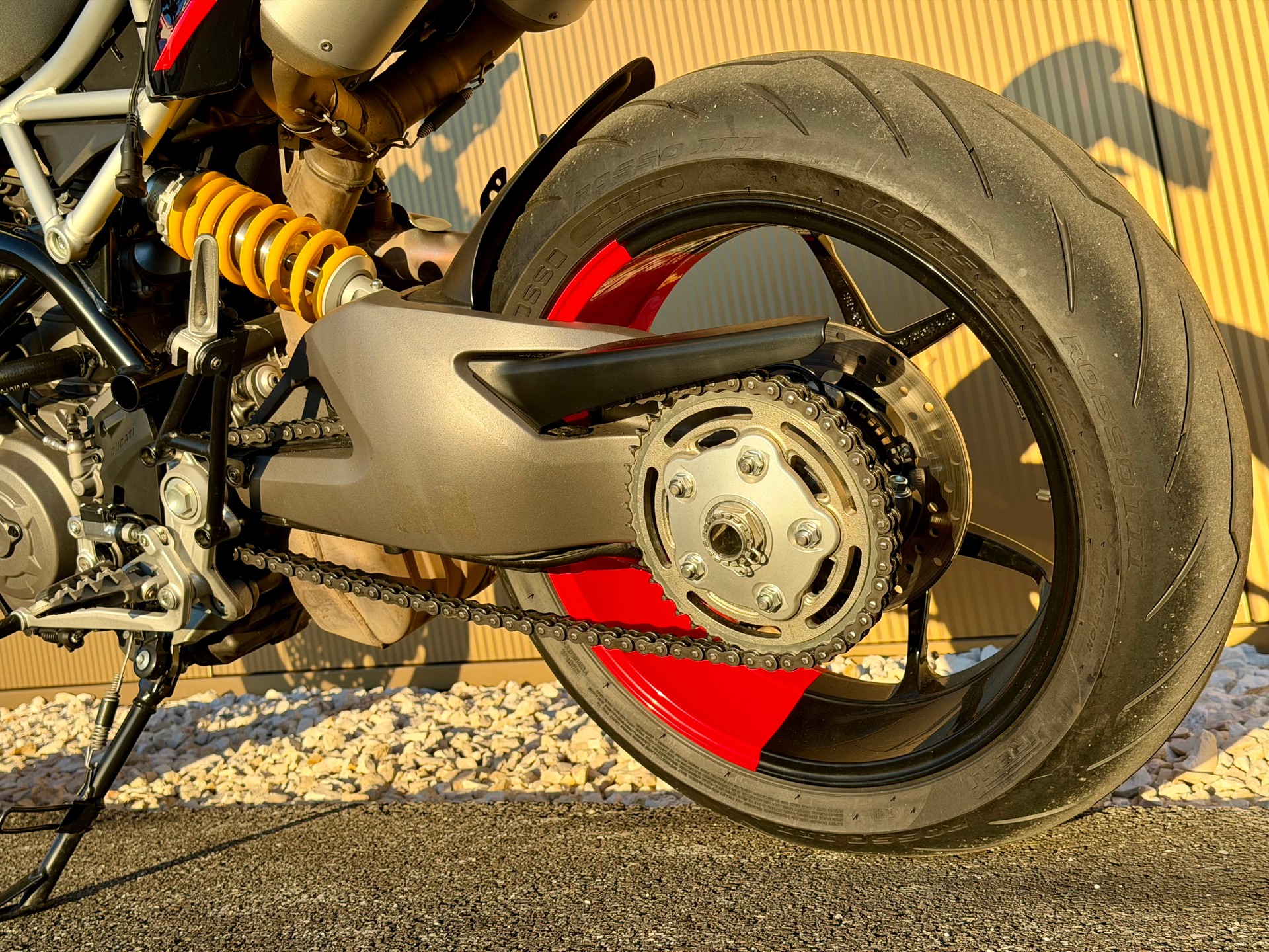 DUCATI Hypermotard 950 RVE (35kW)-image-13