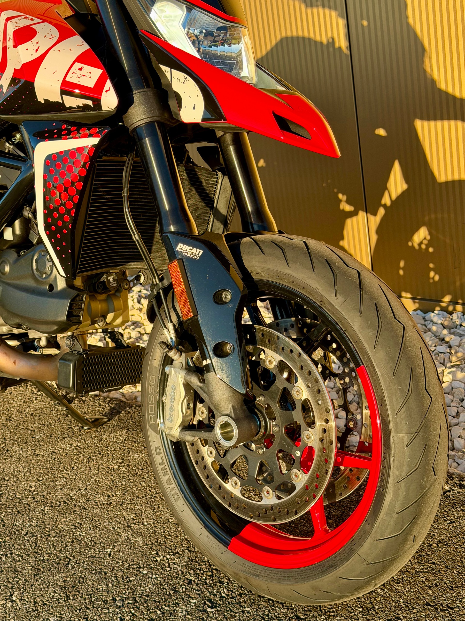 DUCATI Hypermotard 950 RVE (35kW)-image-1