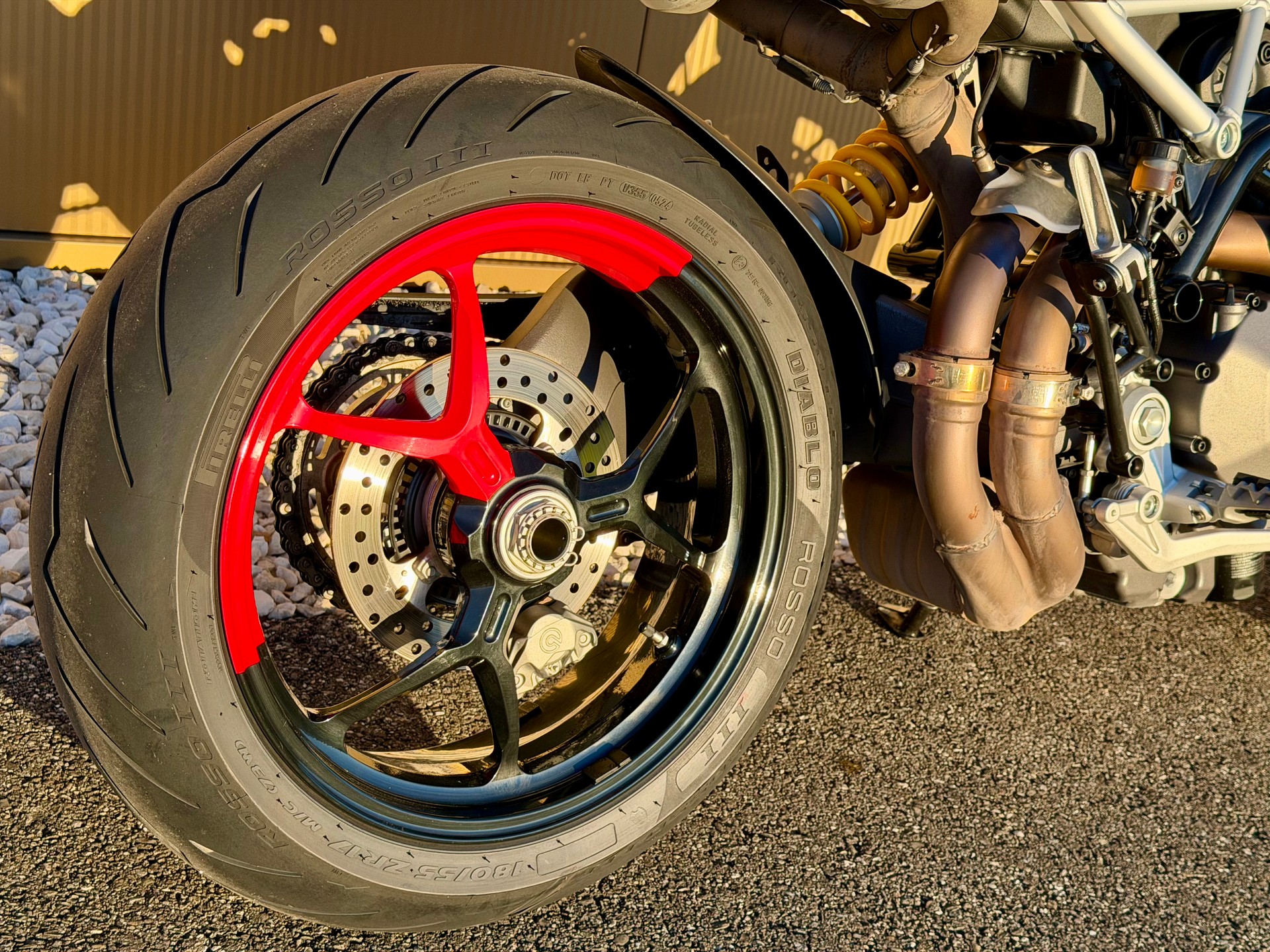 DUCATI Hypermotard 950 RVE (35kW)-image-6