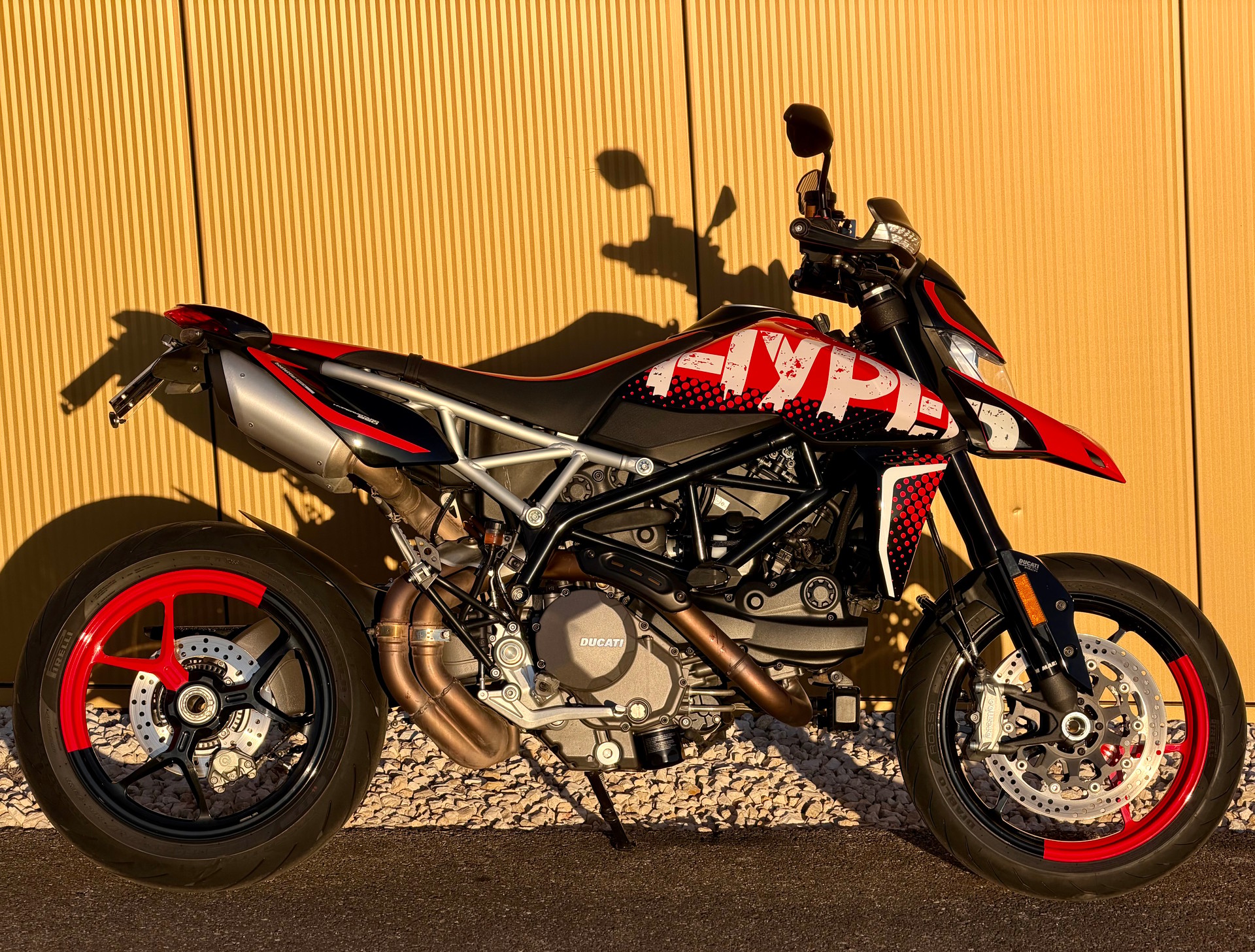 DUCATI Hypermotard 950 RVE (35kW)-image-3