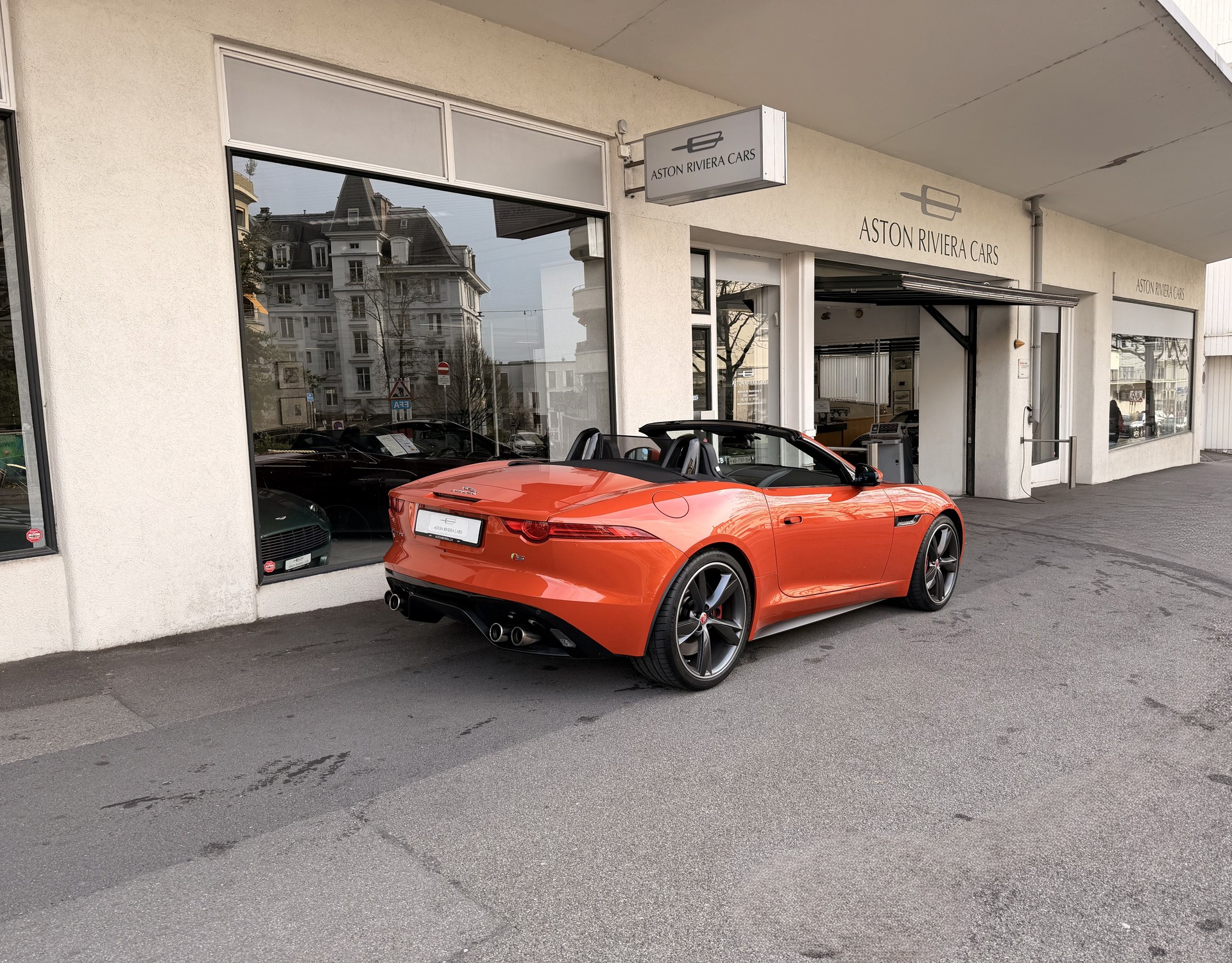 JAGUAR F-Type Convertible 5.0 V8 S/C-image-8