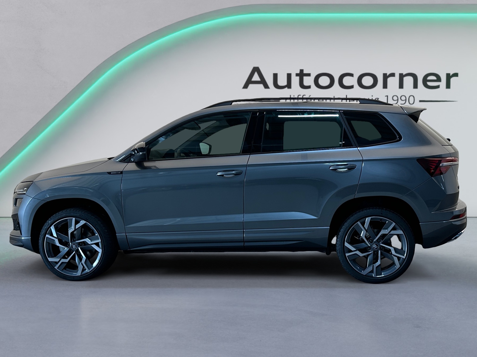 SKODA Karoq 1.5 TSI SportLine DSG-showroom-element-1