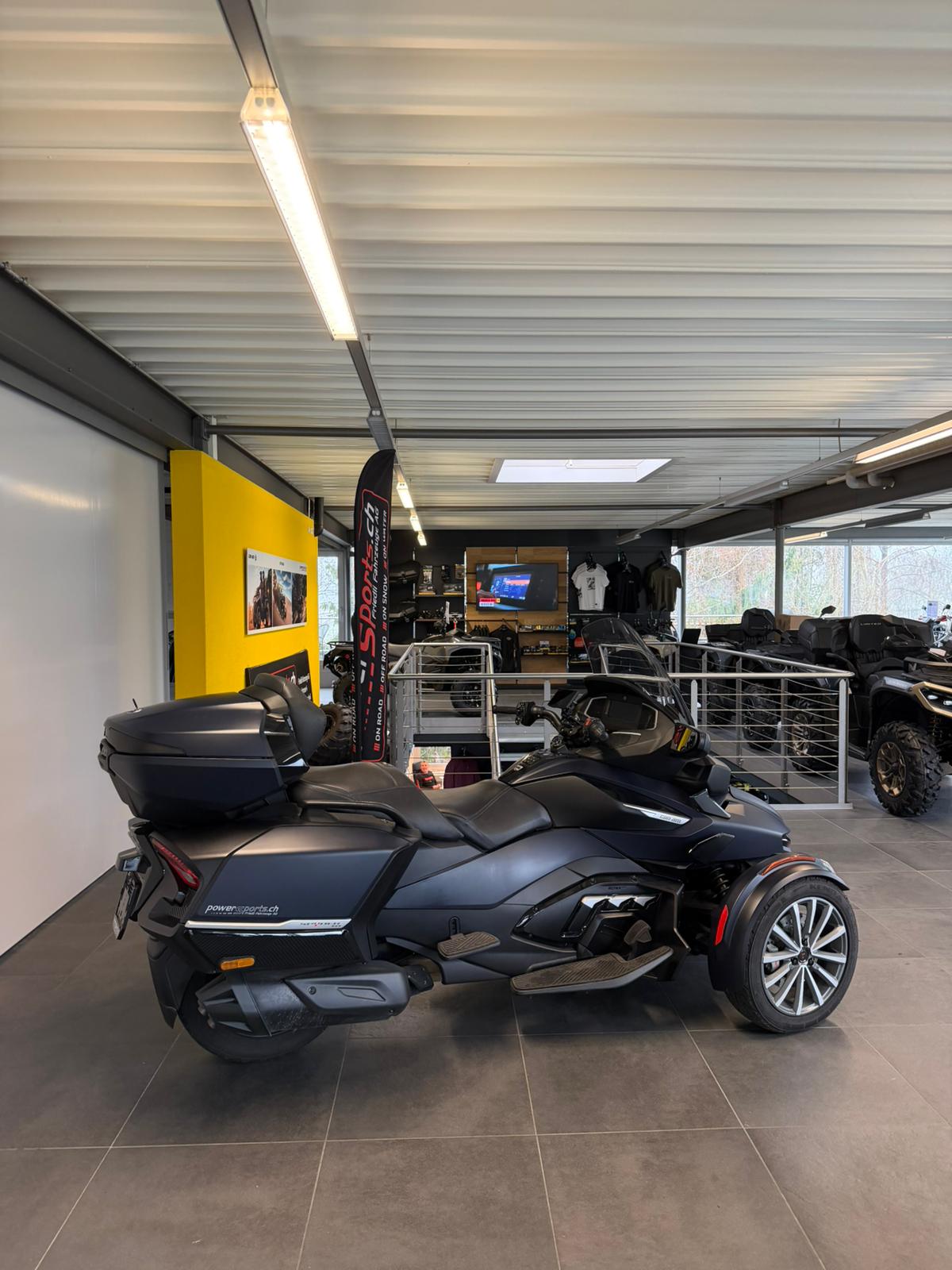 CAN-AM Spyder RT-LTD Sea Sky Edition SE6-image-4