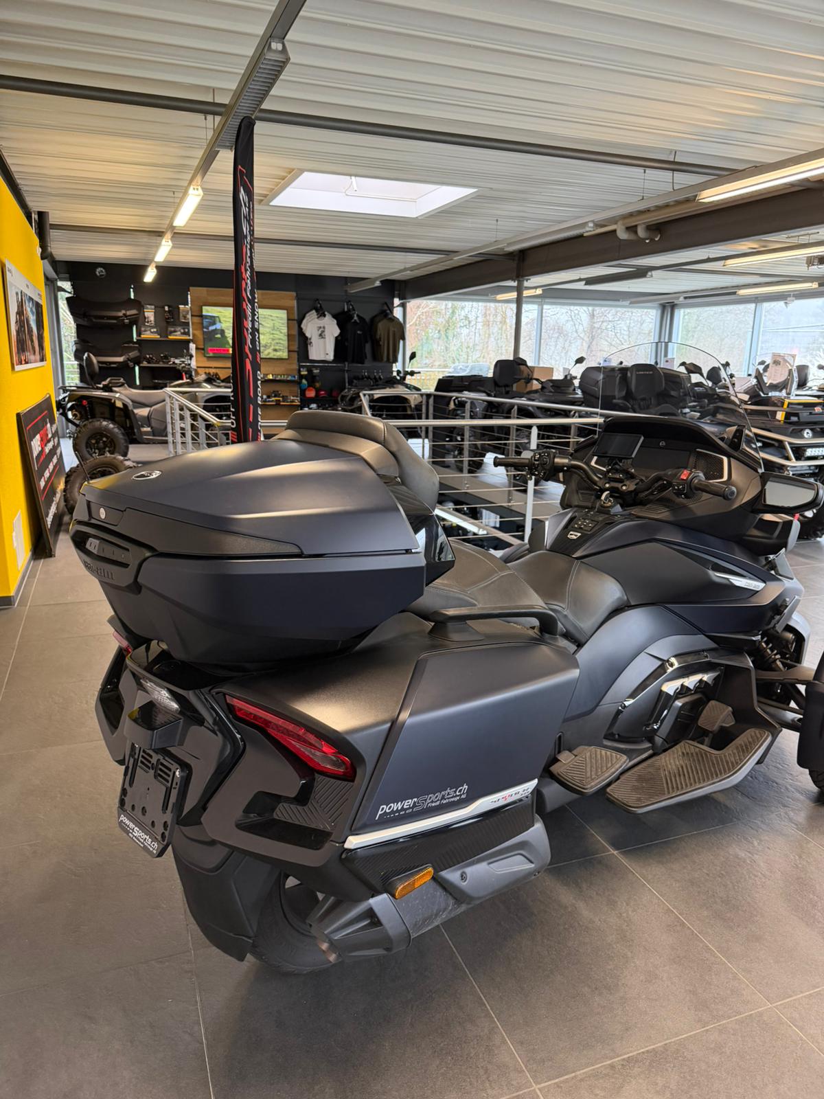 CAN-AM Spyder RT-LTD Sea Sky Edition SE6-image-7