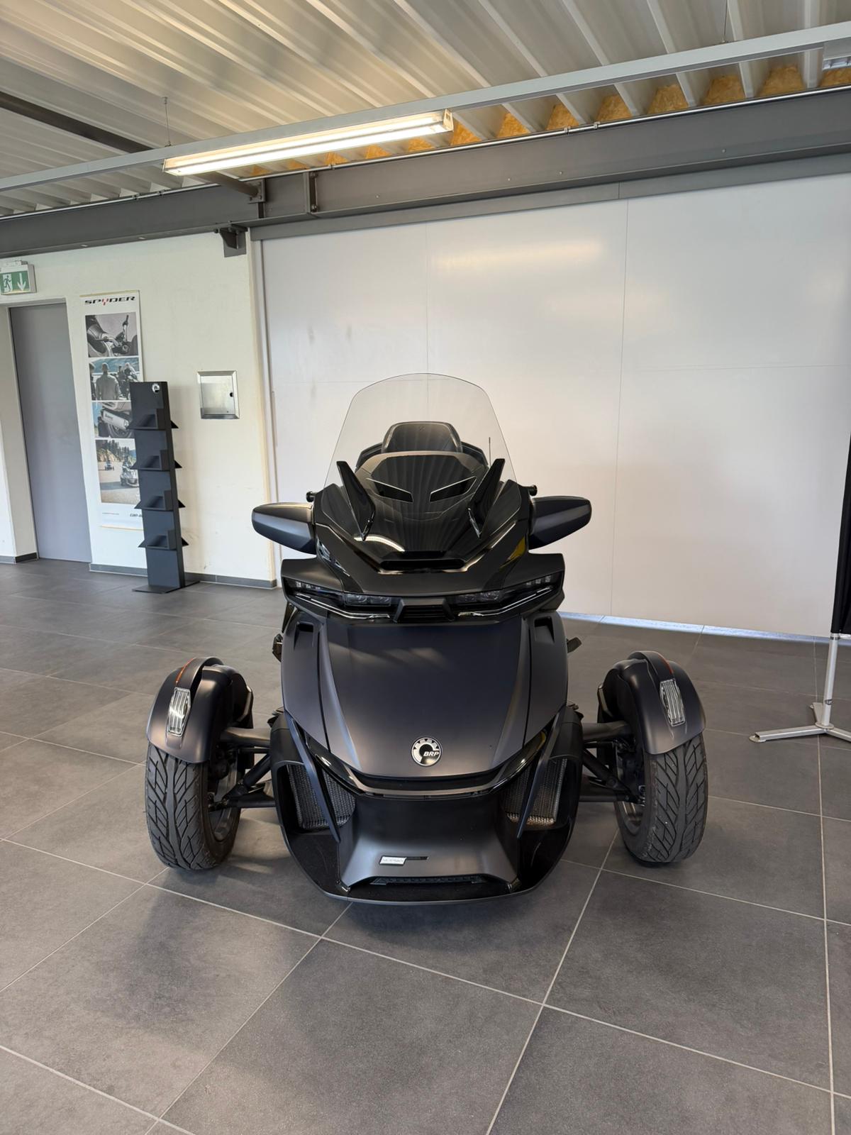 CAN-AM Spyder RT-LTD Sea Sky Edition SE6-image-1