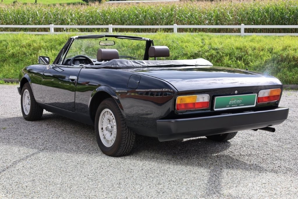 PEUGEOT 504 Cabriolet-showroom-element-2