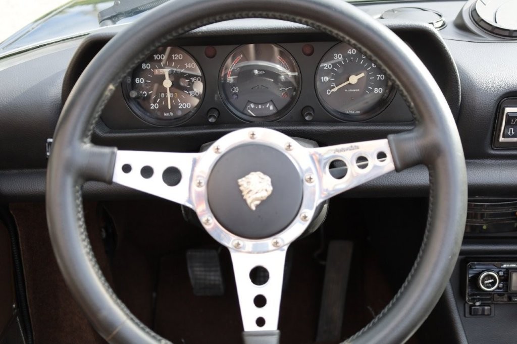 PEUGEOT 504 Cabriolet-image-22