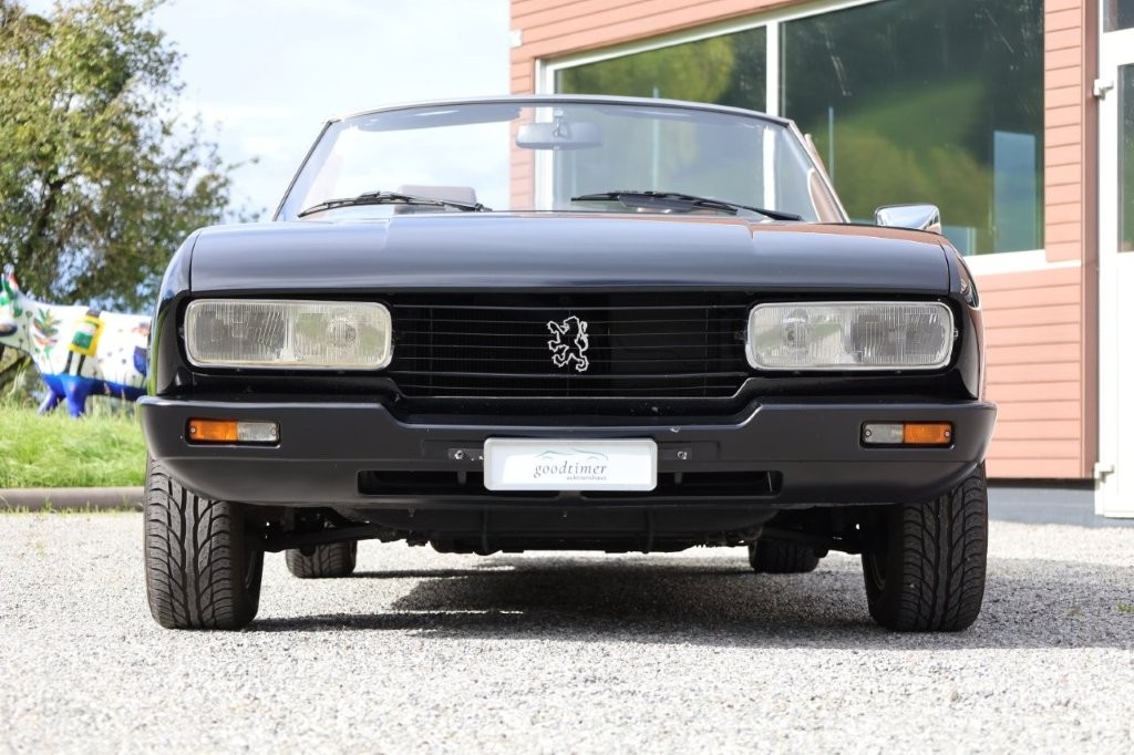 PEUGEOT 504 Cabriolet-image-11