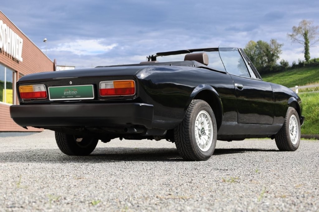 PEUGEOT 504 Cabriolet-image-5