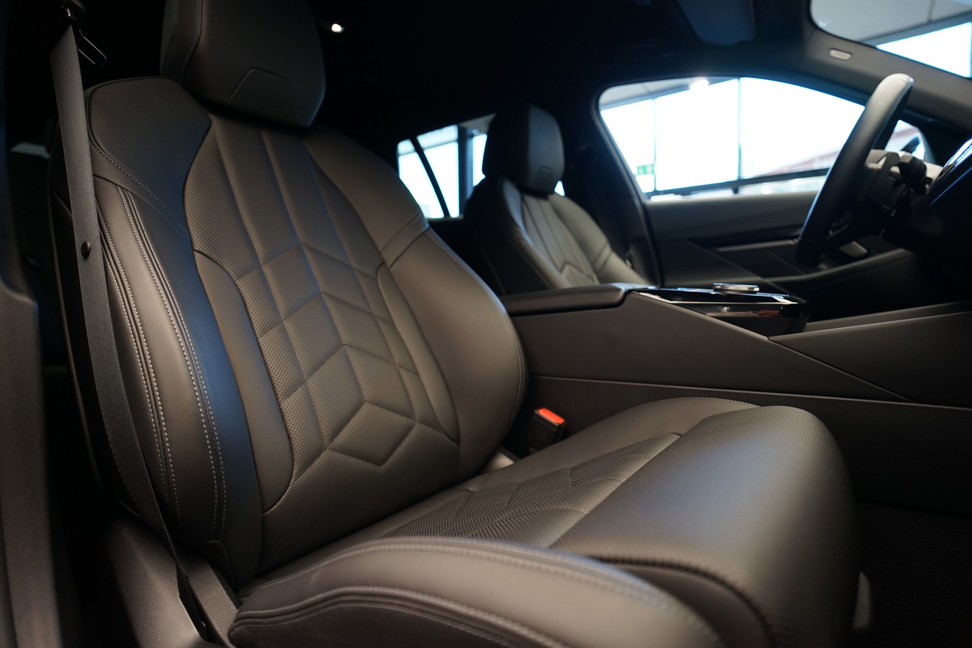 BMW 540d xDrive 48V Touring M Sport Steptronic *Standheizung* *AHK* *B&W* *Carbon*-image-17