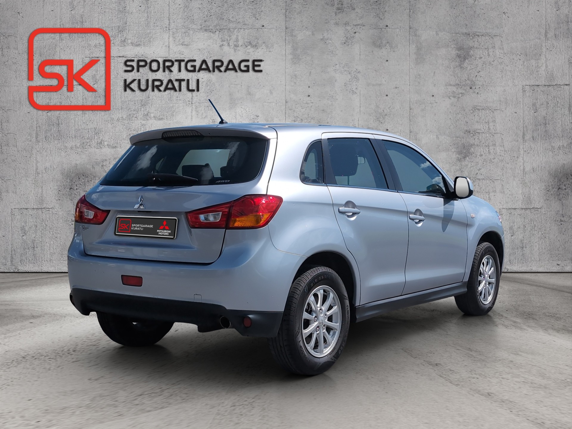 MITSUBISHI ASX 1.8 DID Invite 4x4 Edition-showroom-element-3