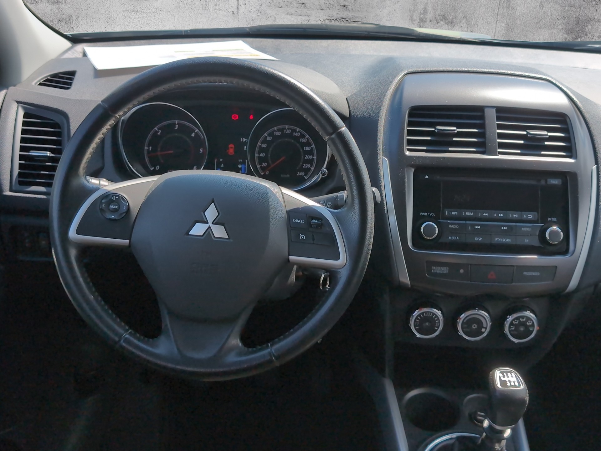 MITSUBISHI ASX 1.8 DID Invite 4x4 Edition-image-10