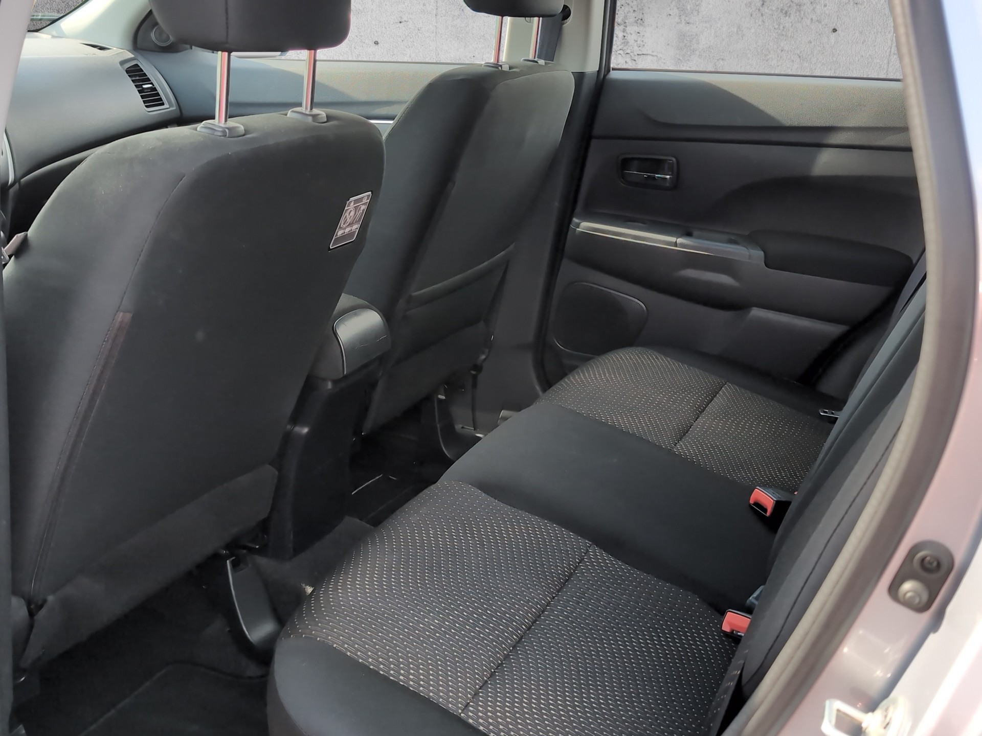 MITSUBISHI ASX 1.8 DID Invite 4x4 Edition-image-15