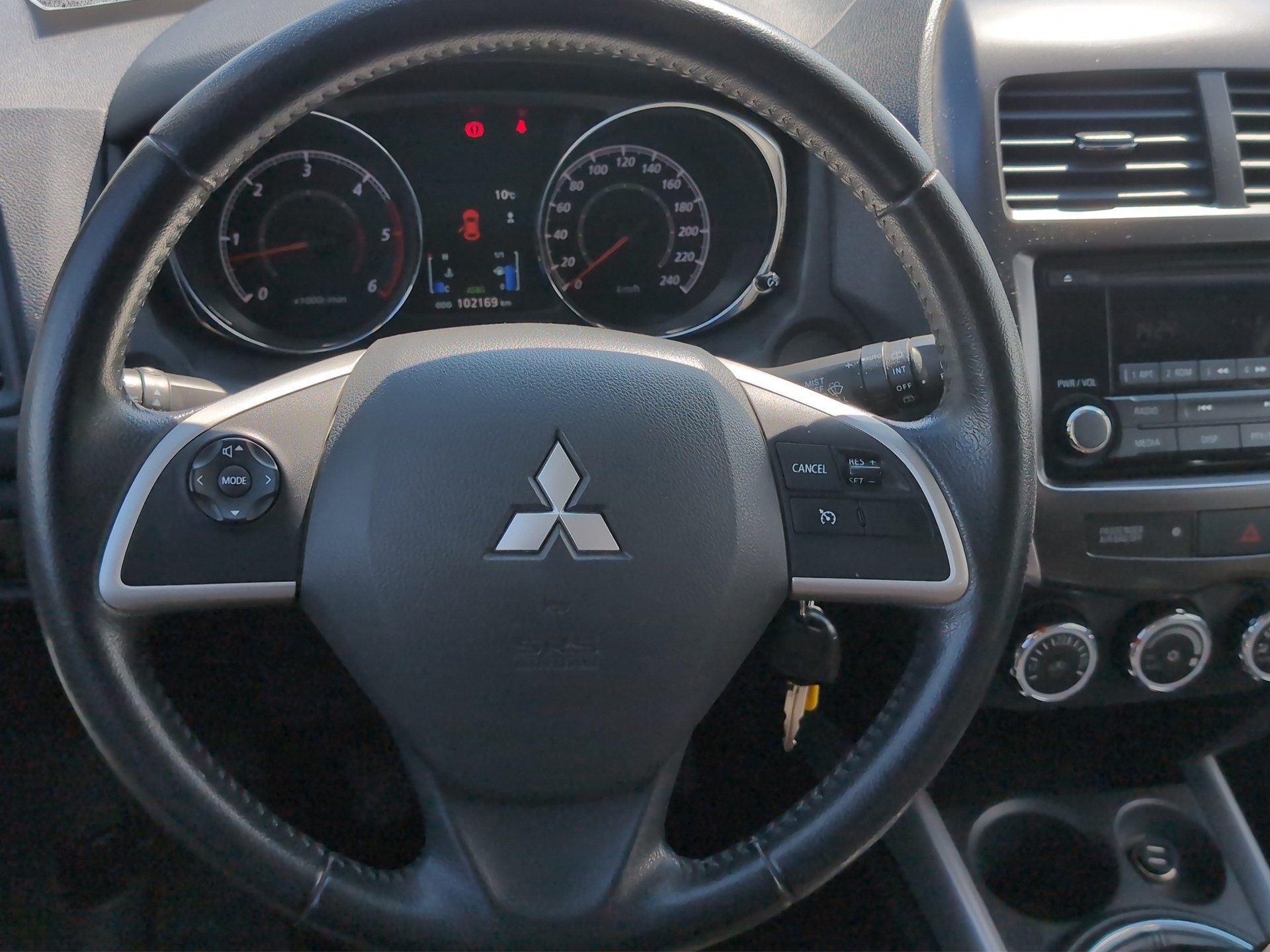 MITSUBISHI ASX 1.8 DID Invite 4x4 Edition-image-11