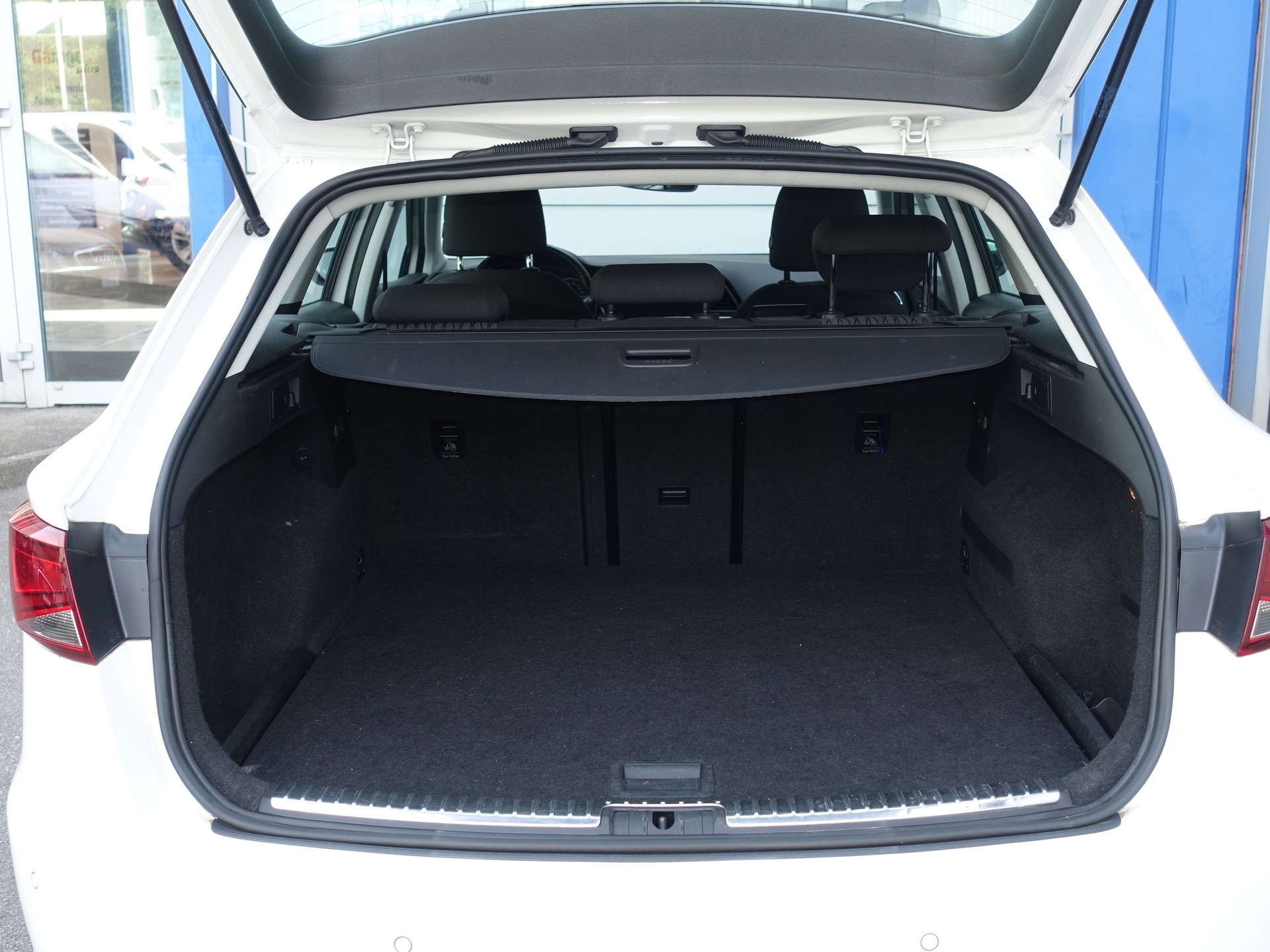 SEAT Leon ST 1.6 TDI Style DSG-image-15