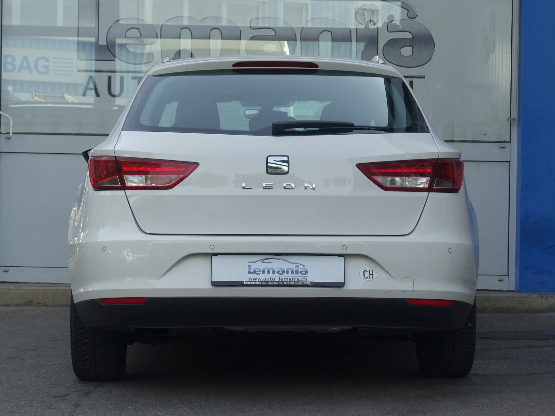 SEAT Leon ST 1.6 TDI Style DSG-image-5