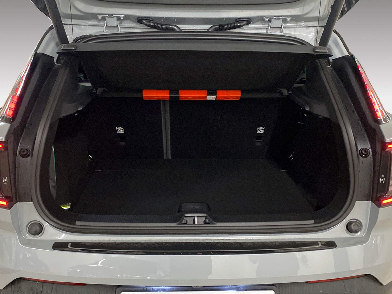 VOLVO EX30 CC E60 Twin Performance AWD-image-14