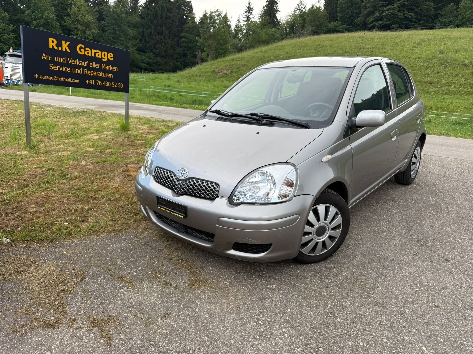 TOYOTA Yaris 1.3 Linea Sol