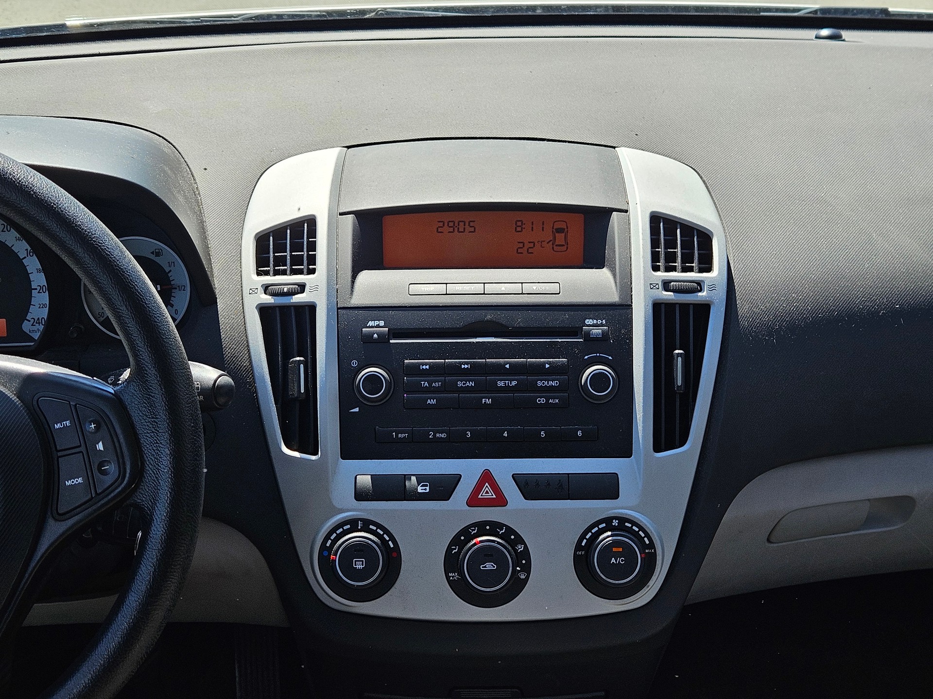 KIA Cee'd Sporty Wagon 1.6 16V Trend-image-11