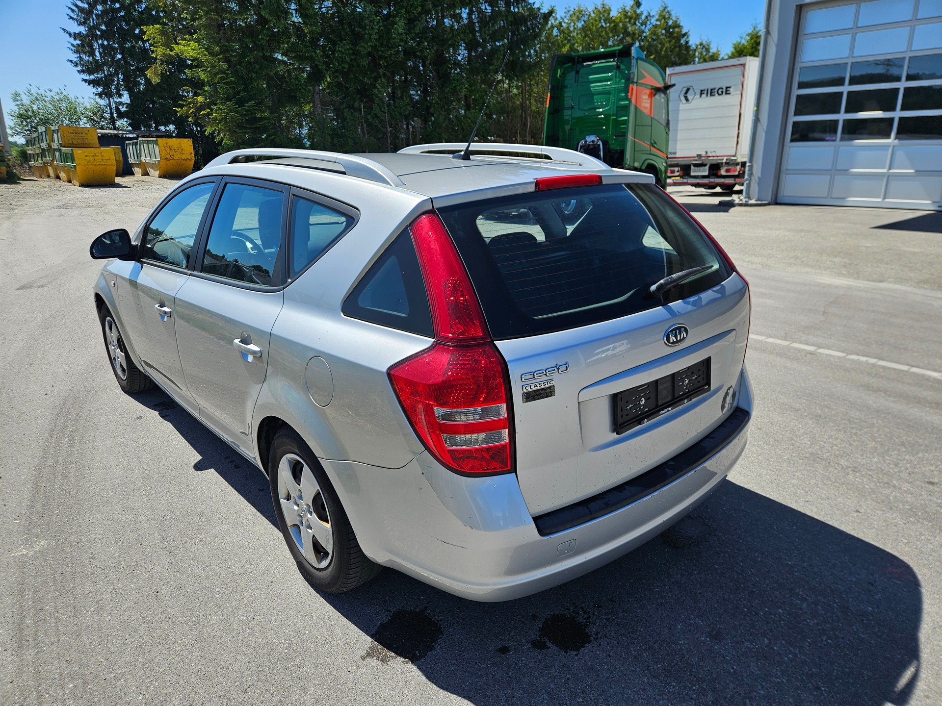 KIA Cee'd Sporty Wagon 1.6 16V Trend-image-6