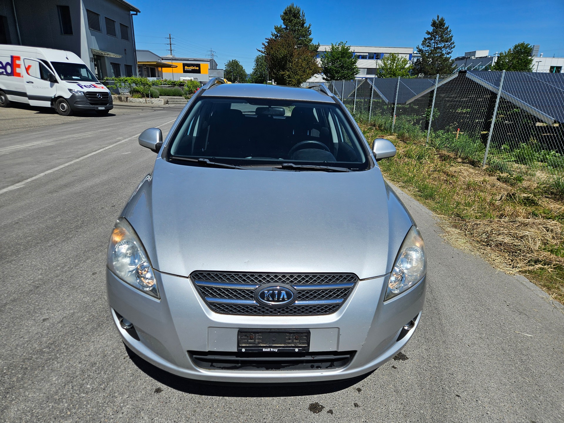 KIA Cee'd Sporty Wagon 1.6 16V Trend-image-2