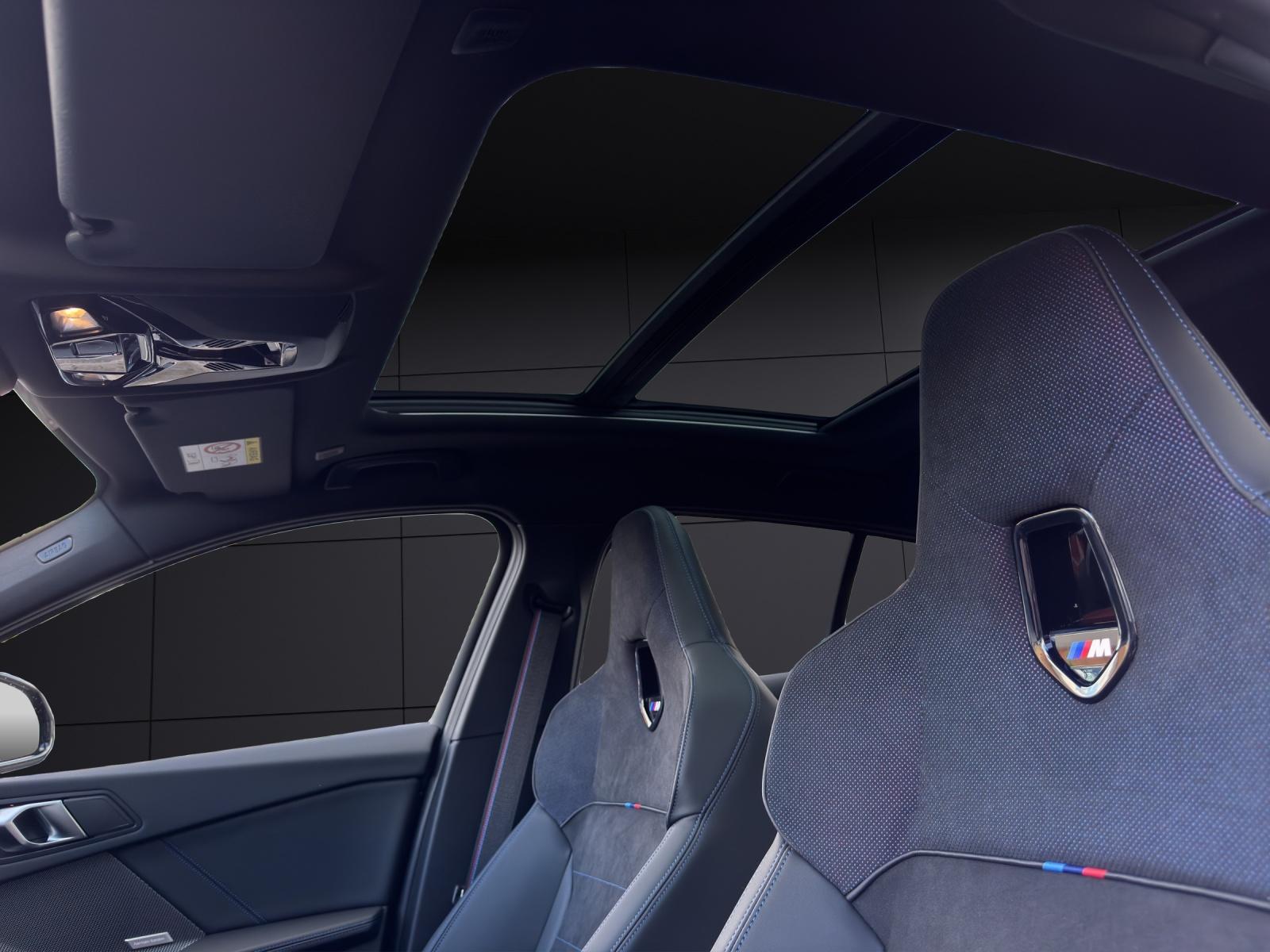 BMW M135i xDrive-image-13