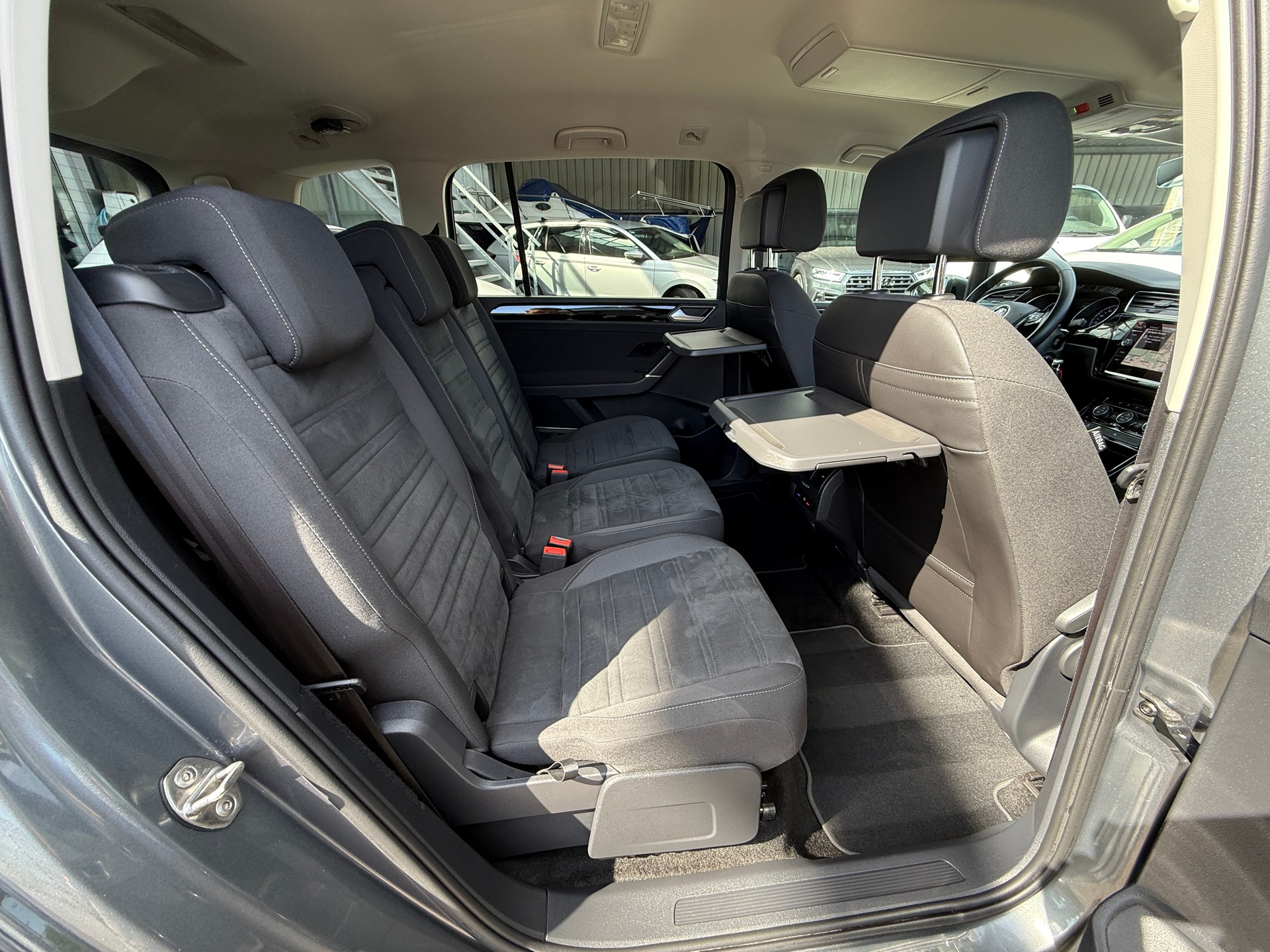 VW Touran 1.5 TSI EVO Highline DSG ***DISTANZREGELUNG***-image-16