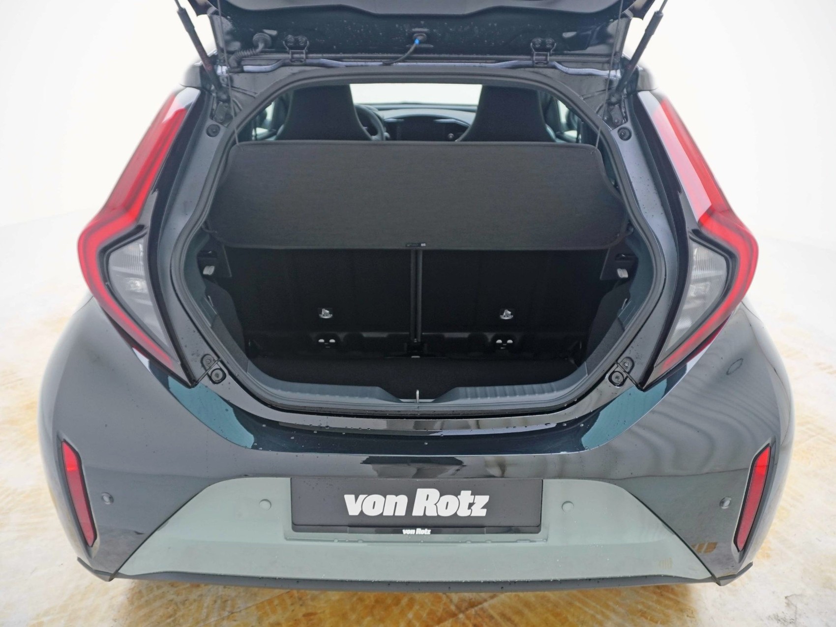 TOYOTA Aygo X 1.5 VVT-i HSD Trend ** inkl. Park Sensoren vo & hi **-image-6