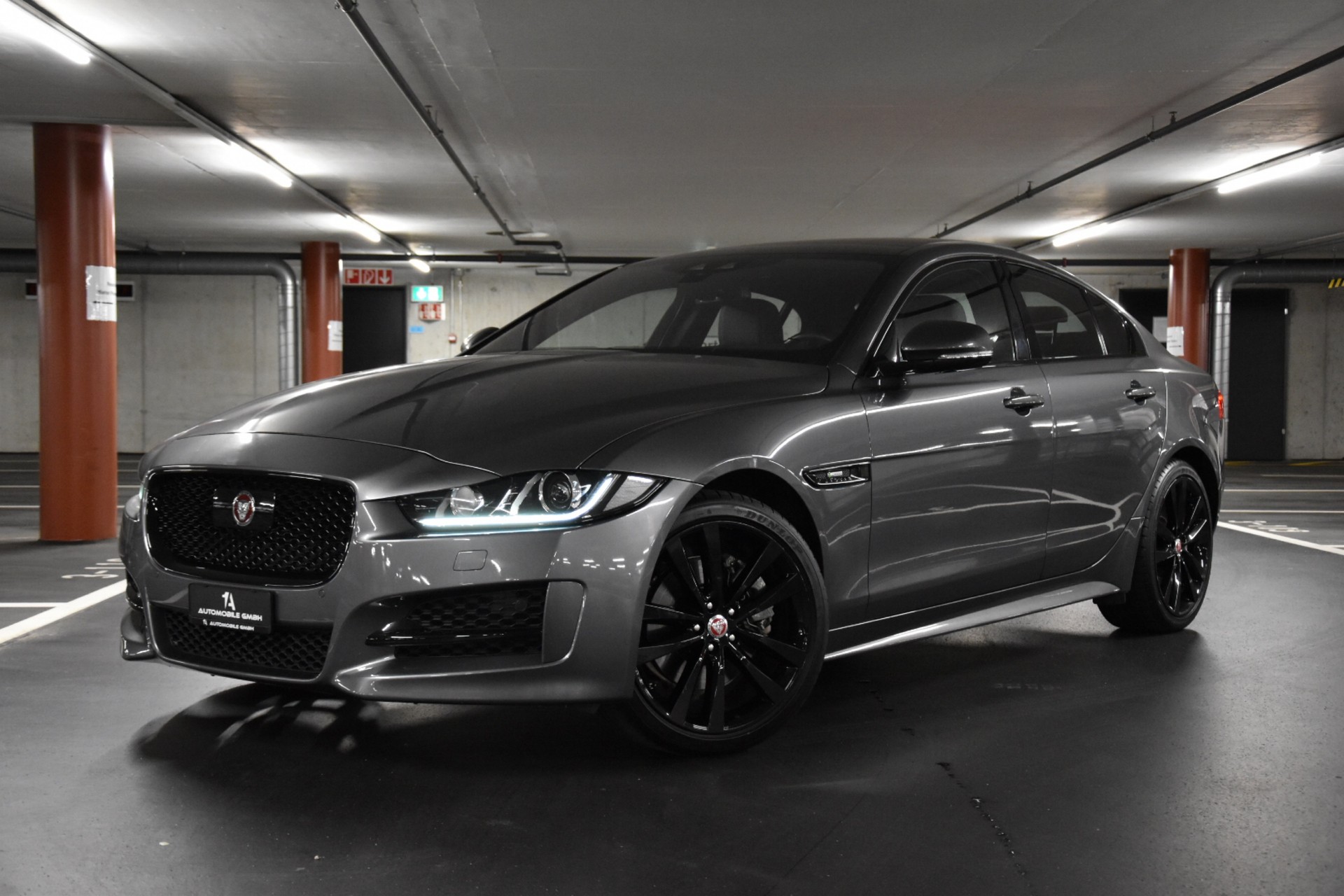 JAGUAR XE 20d R-Sport AWD Automat