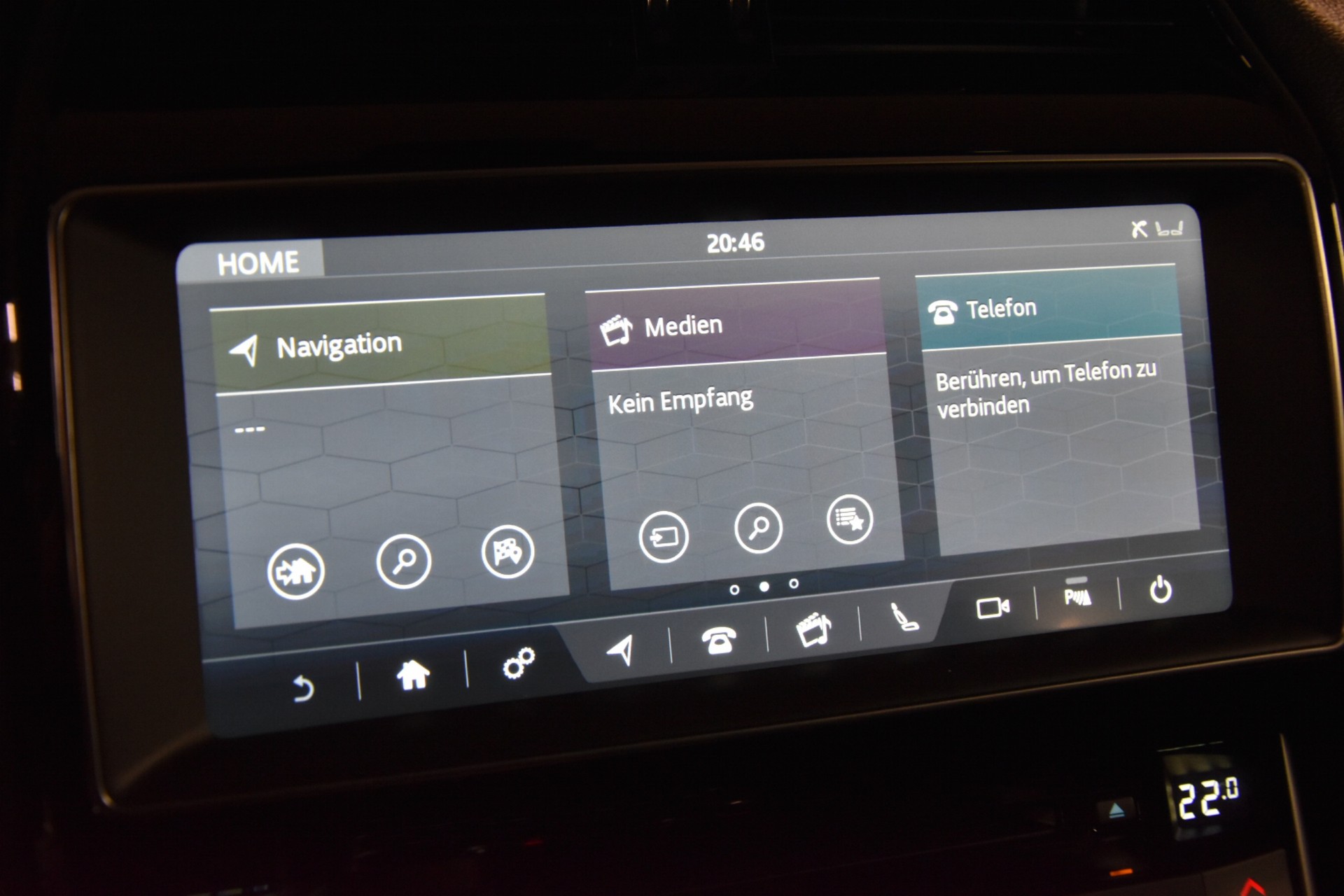 JAGUAR XE 20d R-Sport AWD Automat-image-19