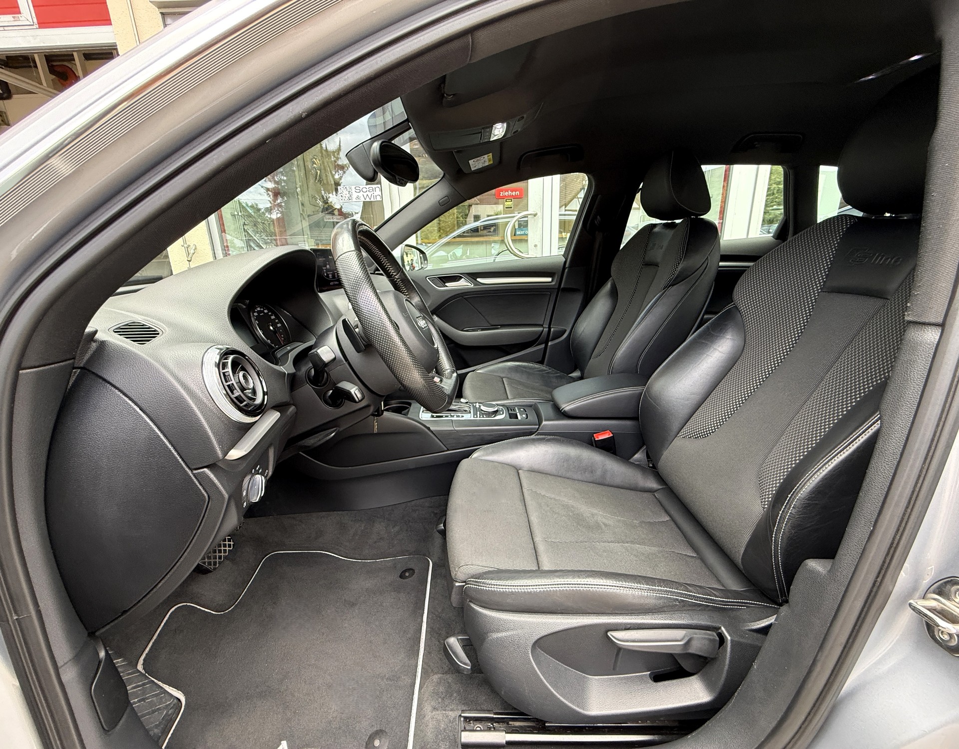 AUDI A3 Sportback 2.0 TDI Ambition S-tronic-image-15