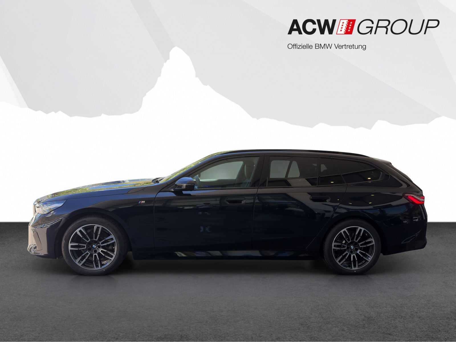 BMW 520d xDrive Touring-showroom-element-1