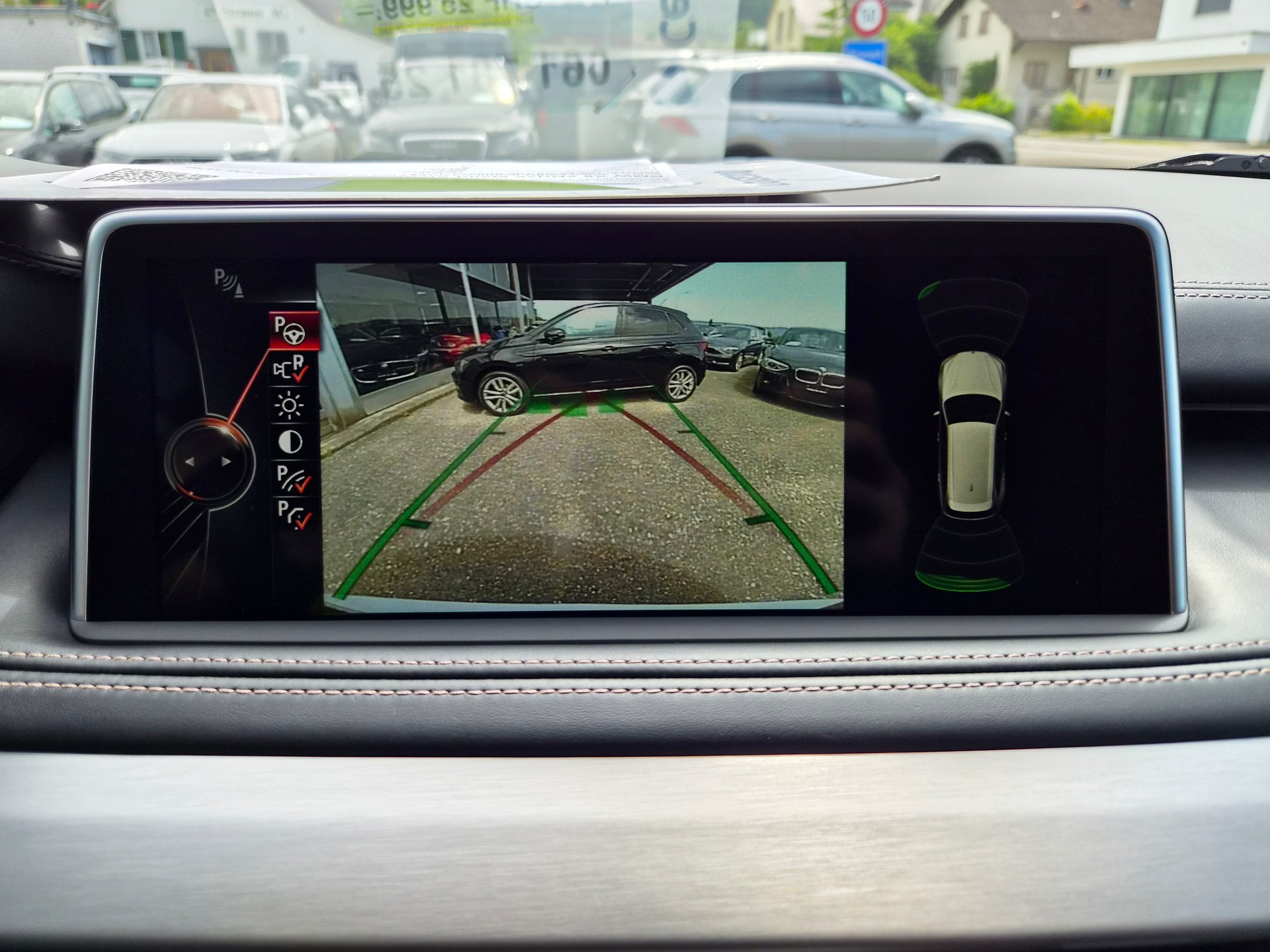 BMW X5 xDrive M50d Steptronic-image-19