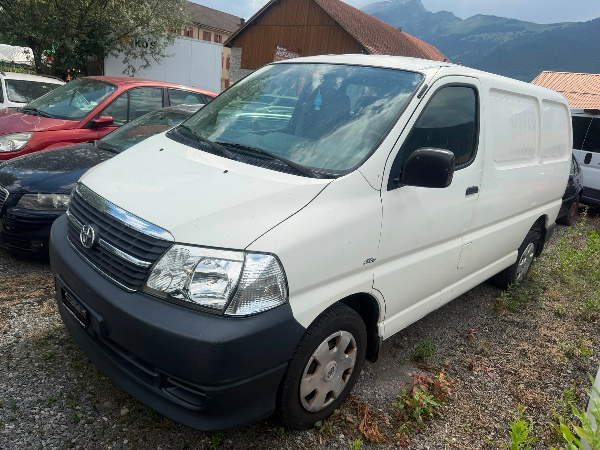 TOYOTA Hiace D-4D Van SWB-image-8