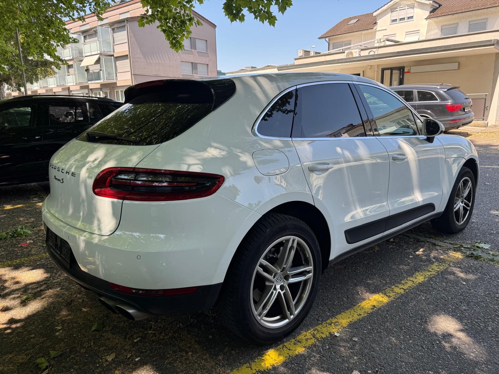 PORSCHE Macan S PDK-showroom-element-3