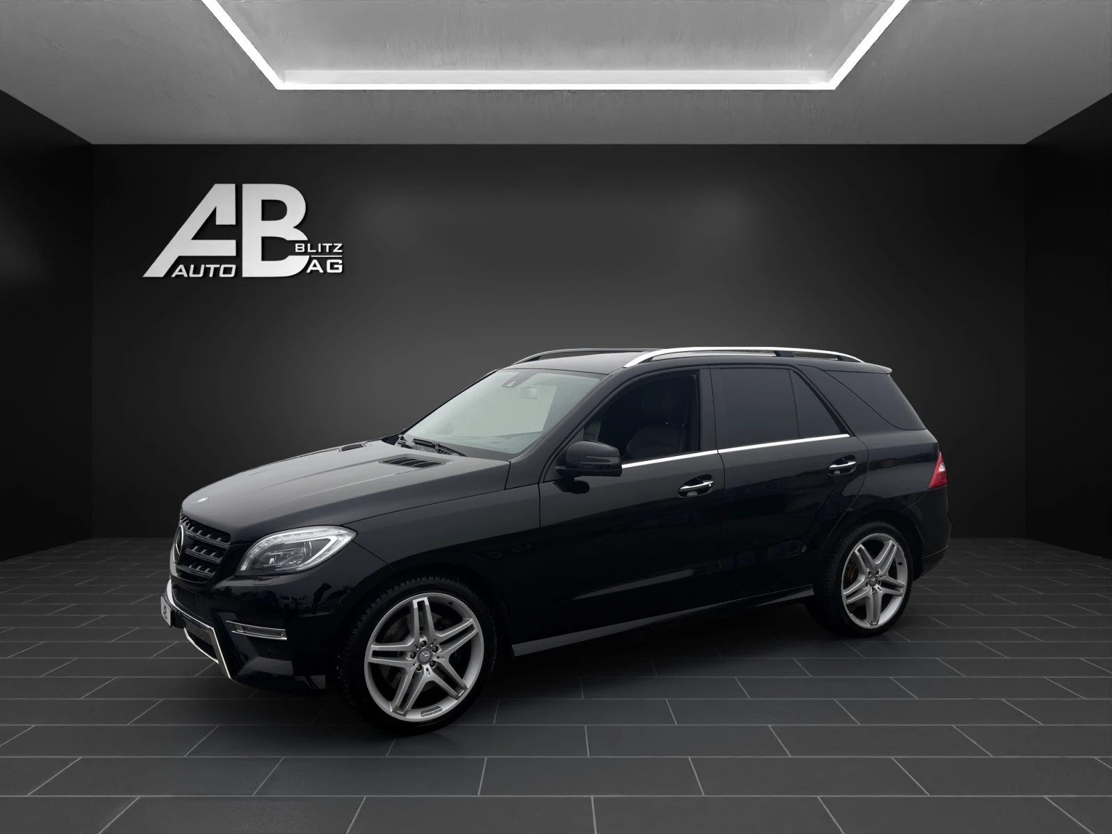 MERCEDES-BENZ ML 500 Executive AMG Sport-Paket 4Matic 7G-Tronic-showroom-element-1