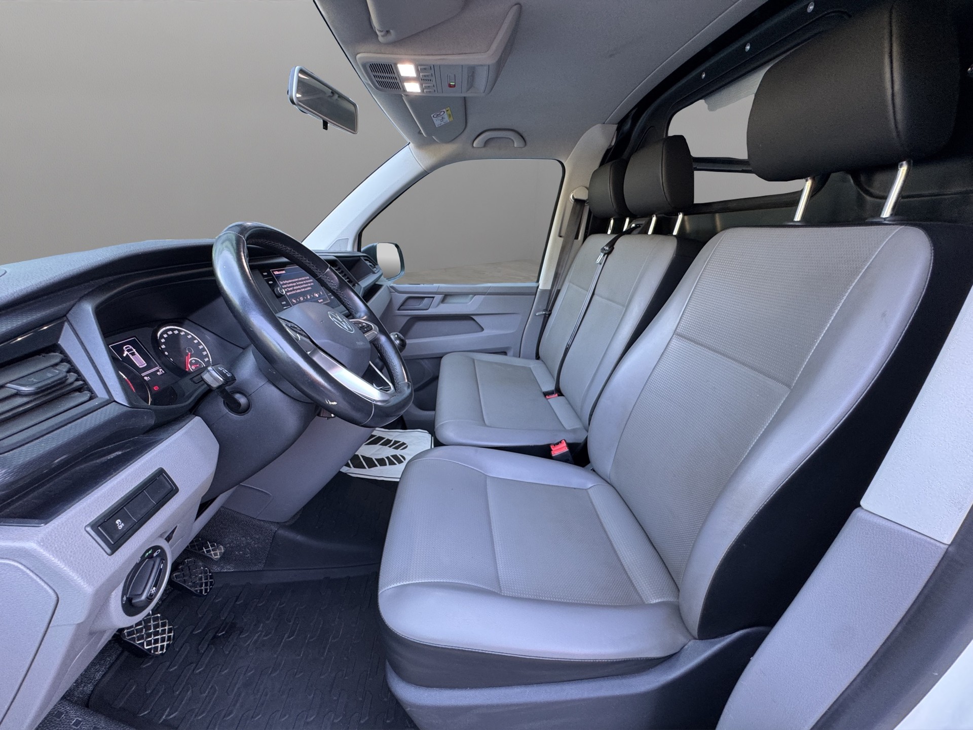 VW T6.1 2.0 TDI 4Motion **Werkstatt-Einrichtung**-image-8